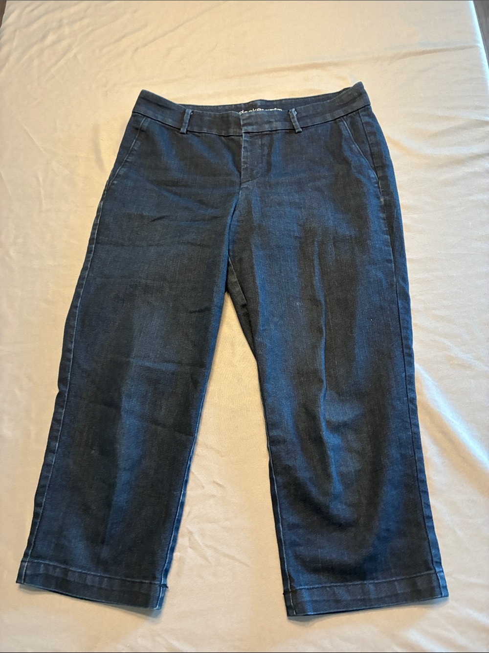 Dockers Women's Dark Navy Cropped Capris